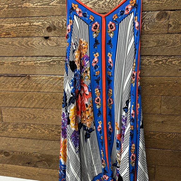 Flying Tomato Floral Stripe Handkerchief Hem Dress – Size Small - Picture 2 of 7